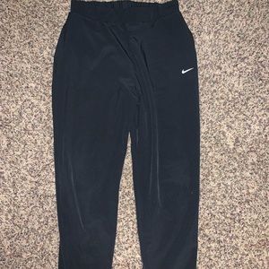 black nike joggers